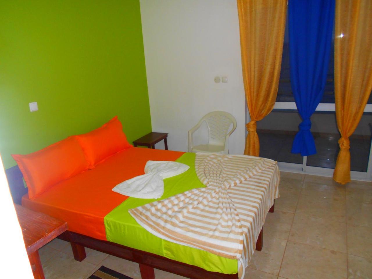 Guest House Frontera Pinto Esterno foto